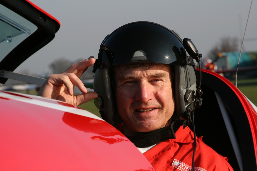 Mark Jefferies in the Extra 330sc